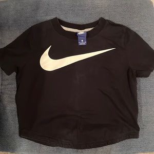 nike crop top